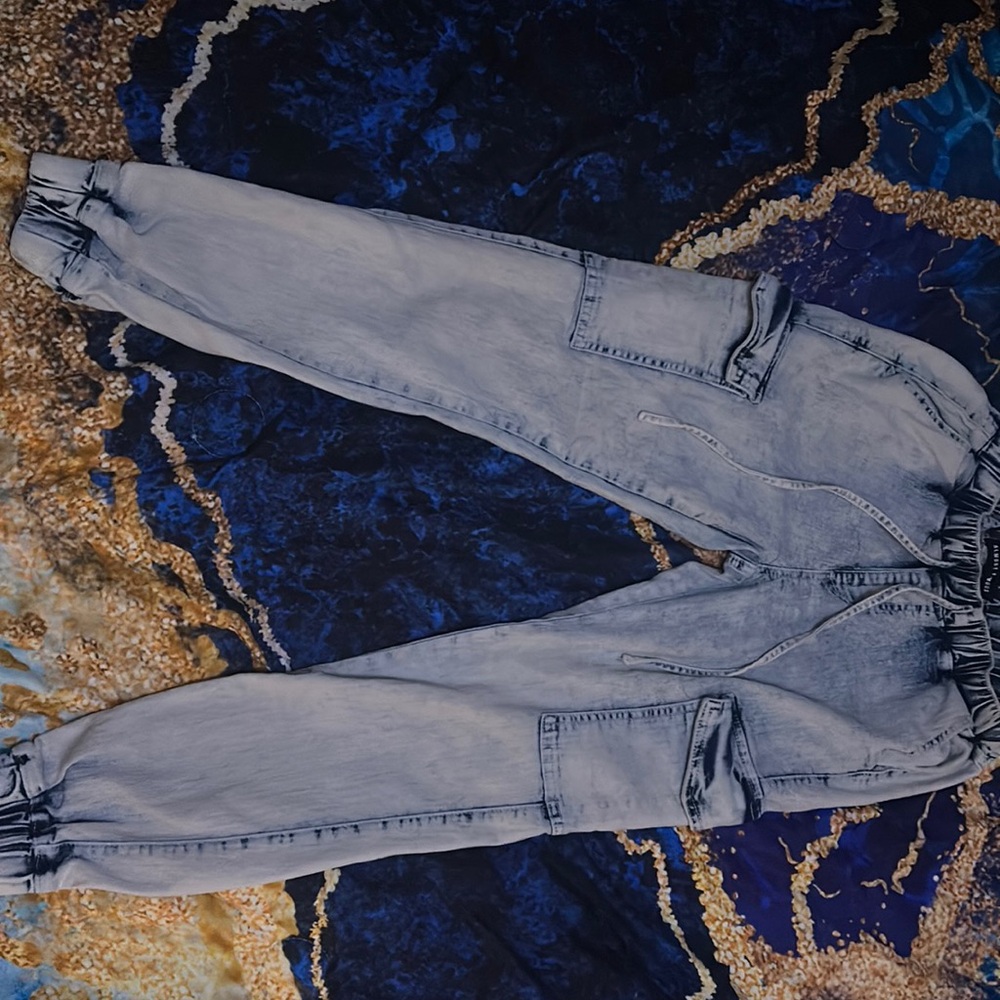 Light Denim Cargo Jean Joggers